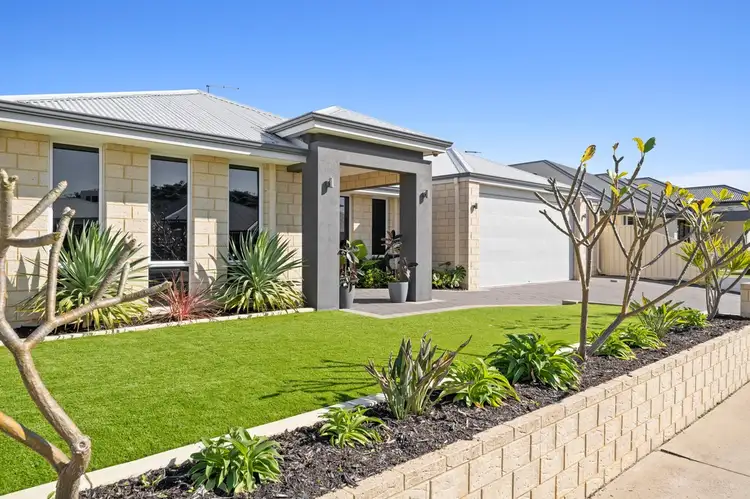 11 Azelia Approach, Madora Bay WA 6210
