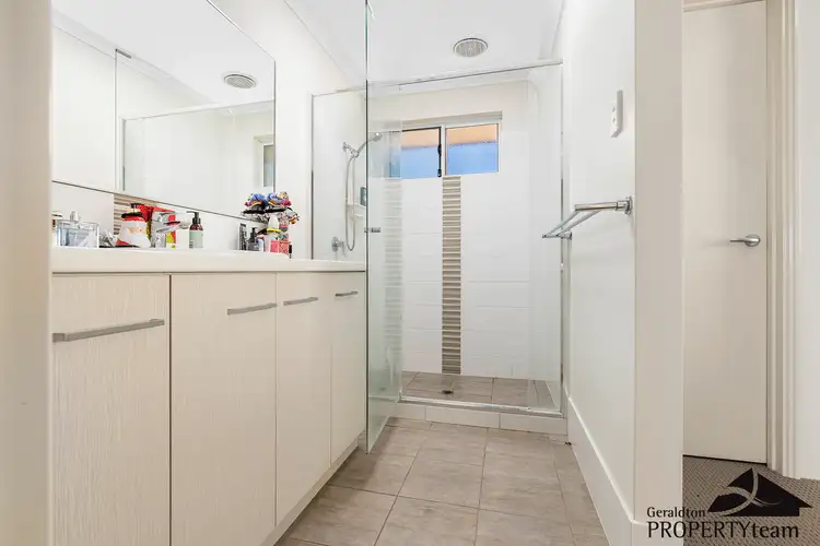 Fifth view of Homely house listing, 6 Bofey Close, Utakarra WA 6530
