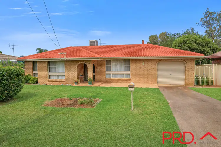 17 Jemmy Place, Tamworth NSW 2340