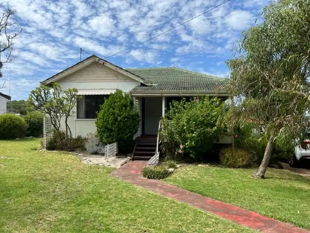 19 Fitzpatrick Street, Waroona WA 6215