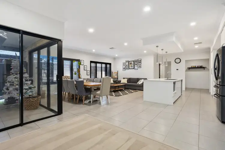 7 Hanbury Loop, Success WA 6164