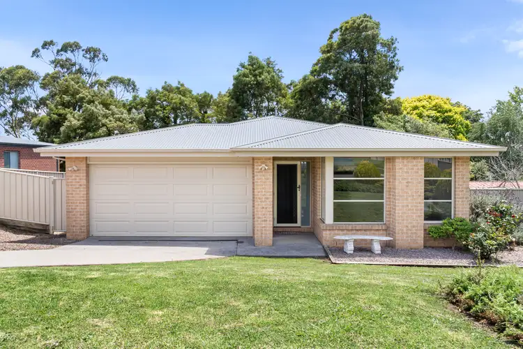 2 Lakeview Avenue, Camperdown VIC 3260