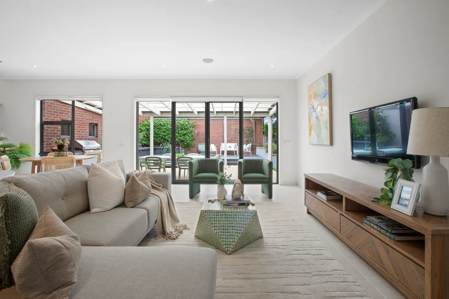 Main view of Homely house listing, 26 Oakmont Crescent, Heatherton VIC 3202