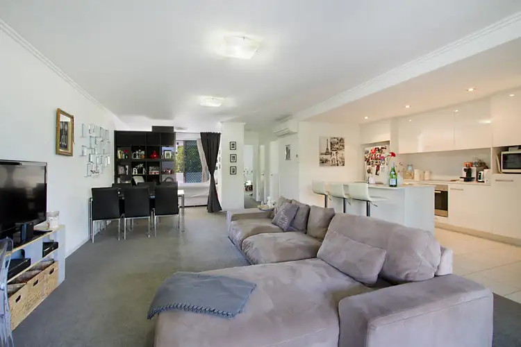 Fourth view of Homely apartment listing, 17/1 Gaven Crescent, Mermaid Beach QLD 4218