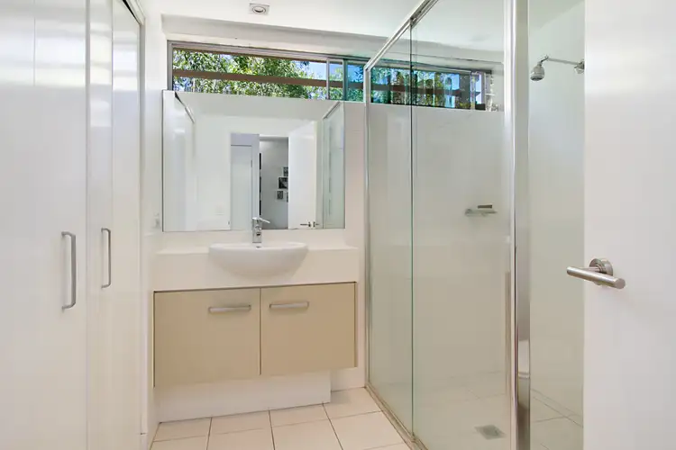 Sixth view of Homely apartment listing, 17/1 Gaven Crescent, Mermaid Beach QLD 4218