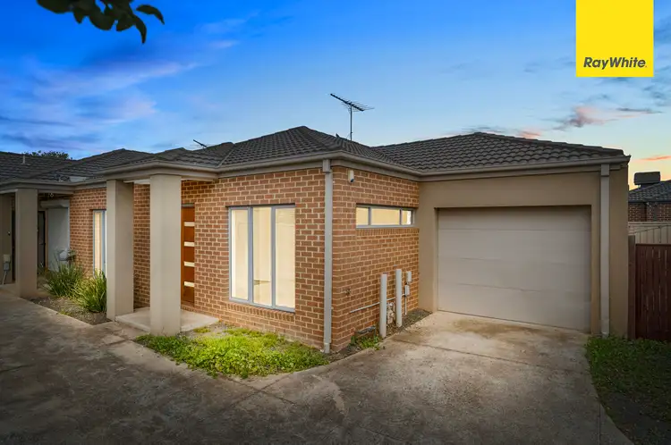2/7 Fishburn Grove, Harkness VIC 3337