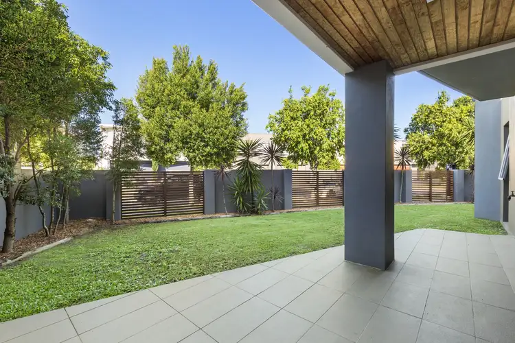 2/46 Compass Drive, Biggera Waters QLD 4216