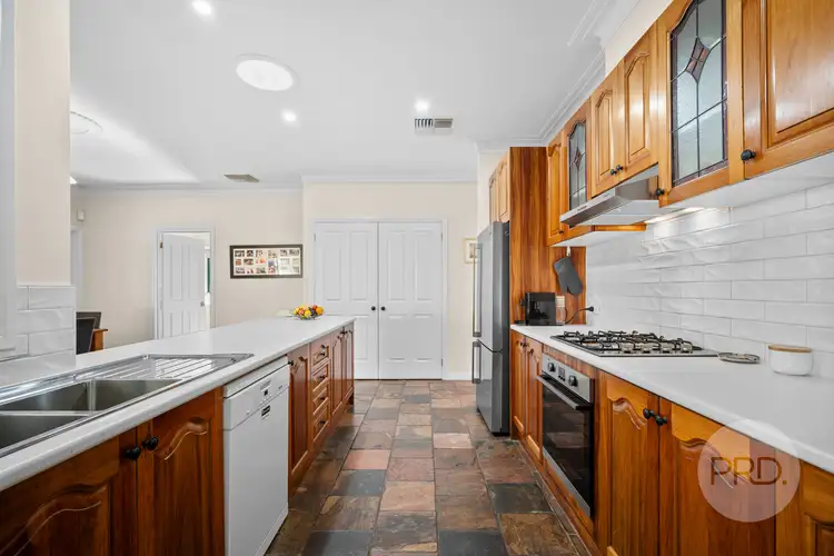 Fifth view of Homely house listing, 93 Crawshaw Crescent, Glenroy NSW 2640