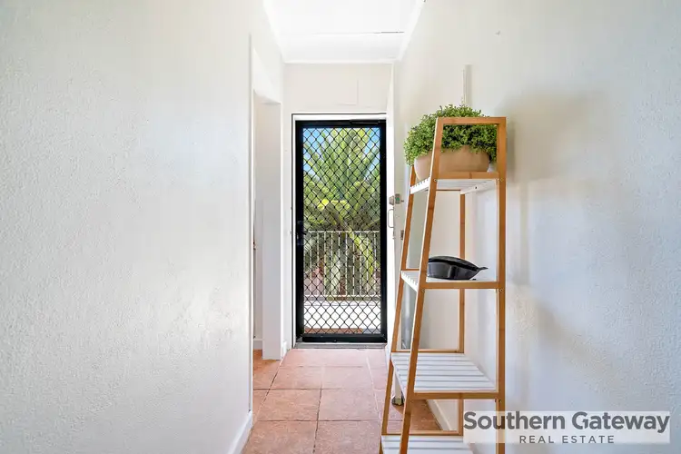 Fifth view of Homely unit listing, 18/4 Canham Way, Orelia WA 6167