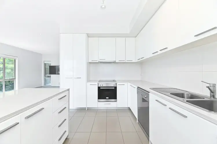 Sixth view of Homely townhouse listing, 11/396 Nepean Highway, Frankston VIC 3199