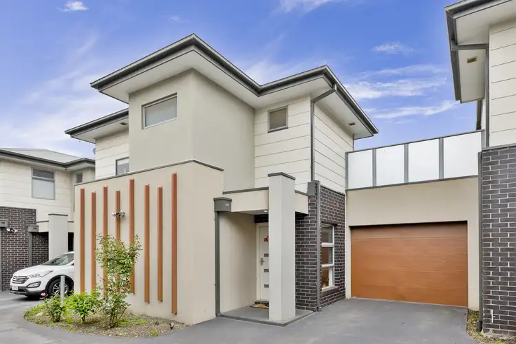 33 Sandown Road