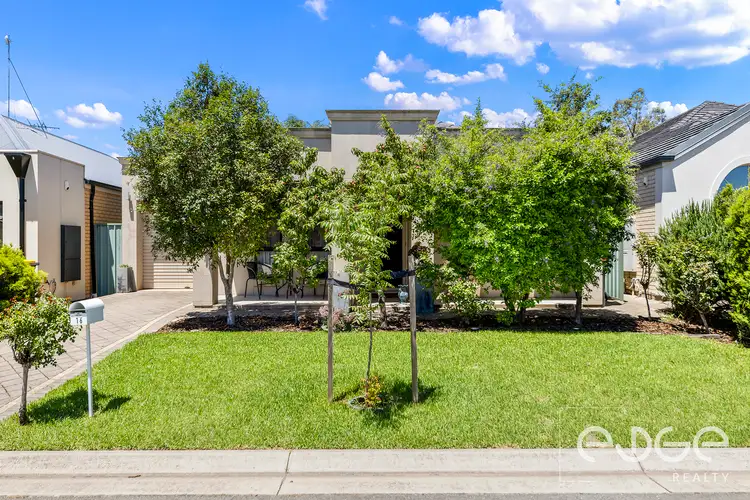 16 Weatherstone Crescent, Mawson Lakes SA 5095