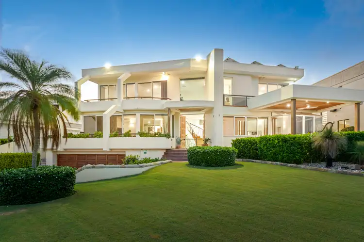 8 Constance Esplanade, Runaway Bay QLD 4216