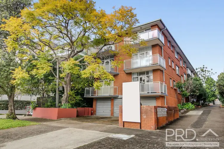 25a George St