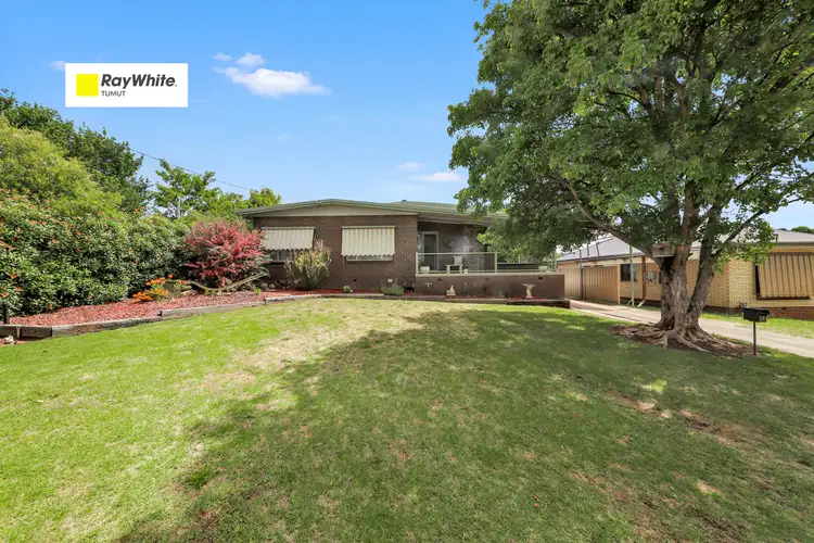 211 Simpson Street, Tumut NSW 2720