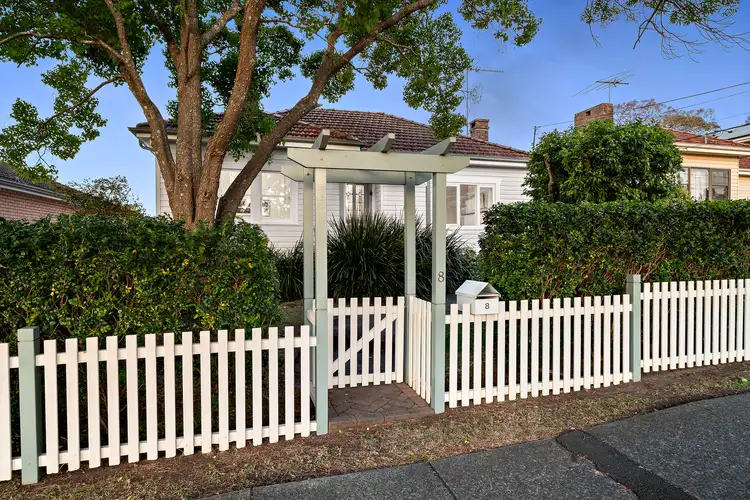 8 Pritchard Street, Thornleigh NSW 2120