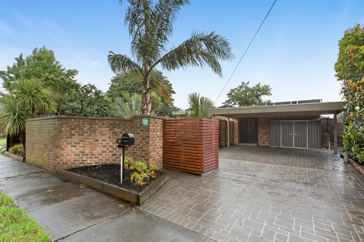 25 Willow Avenue