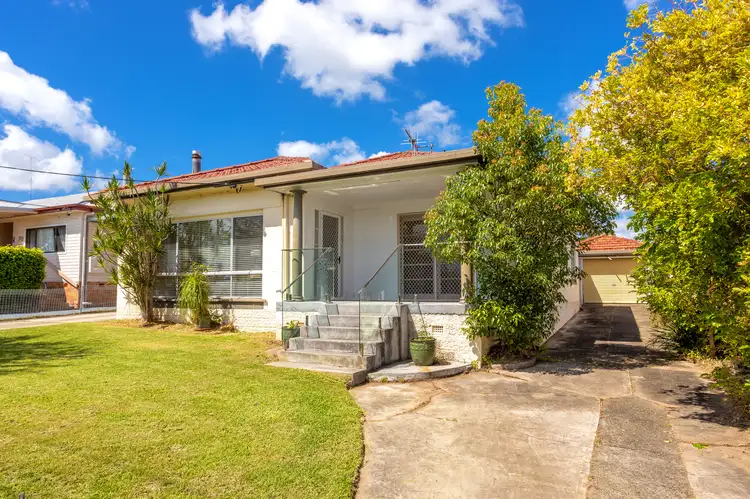 72 Flett Street, Taree NSW 2430