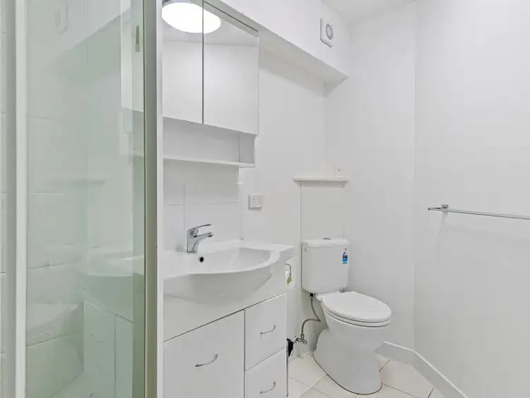 Sixth view of Homely unit listing, 4/2 Patrick Lane, Toowong QLD 4066