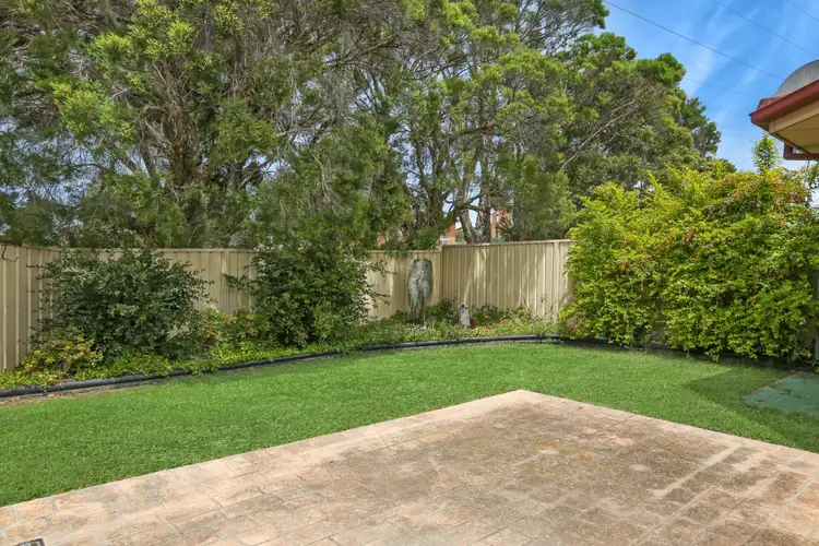 Fifth view of Homely villa listing, 4/1 Gilba Road, Koonawarra NSW 2530