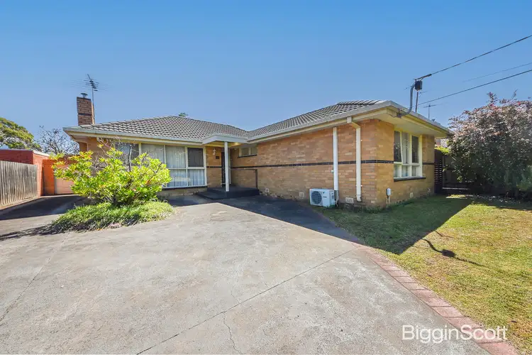 38 Hilltop Crescent, Burwood East VIC 3151