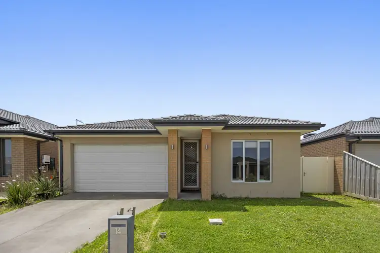 14 Ezra Street, Cranbourne East VIC 3977