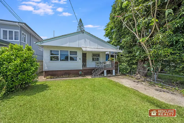 8 Inglis Street