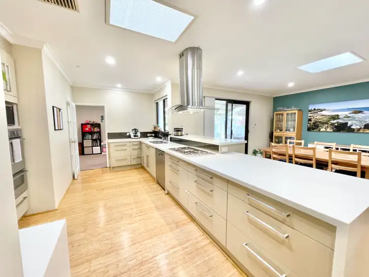 6 Netherby Road, Duncraig WA 6023