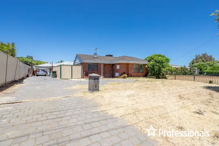Second view of Homely house listing, 5 Brixey Court, Armadale WA 6112