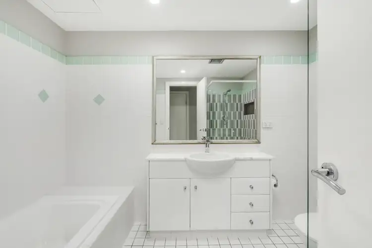 Fifth view of Homely unit listing, 404/97-99 John Whiteway Drive, Gosford NSW 2250