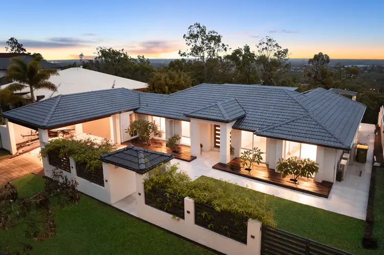 65 Highvale Drive, Helensvale QLD 4212