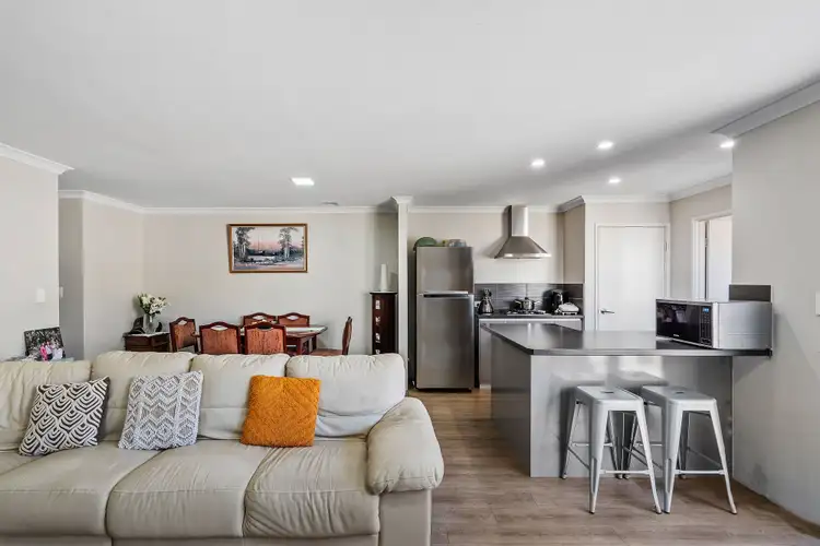 Sixth view of Homely house listing, 2/92 Cooper Street, Mandurah WA 6210