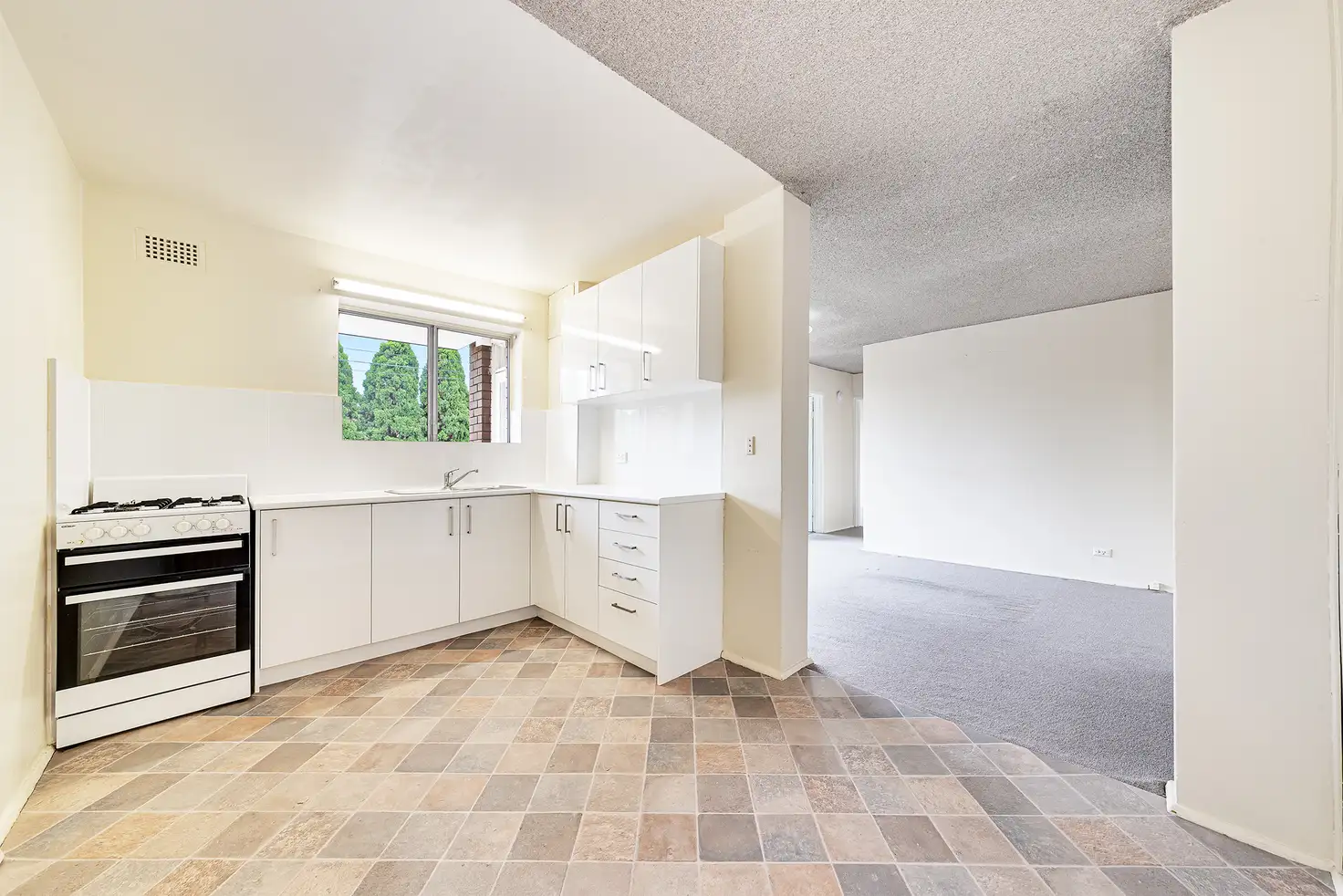 Main view of Homely apartment listing, 5/30 Barber Avenue, Eastlakes NSW 2018