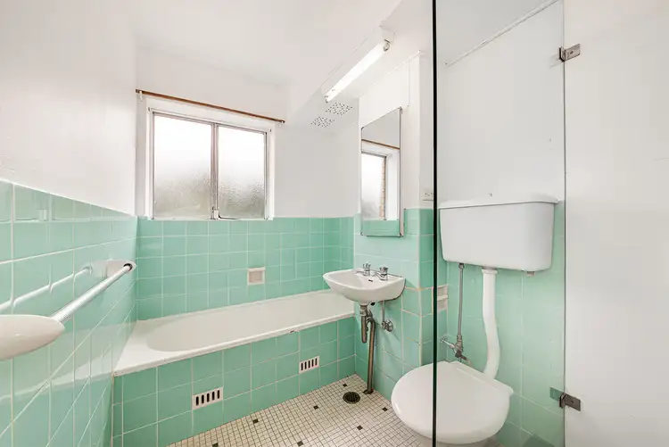 Fourth view of Homely apartment listing, 5/30 Barber Avenue, Eastlakes NSW 2018