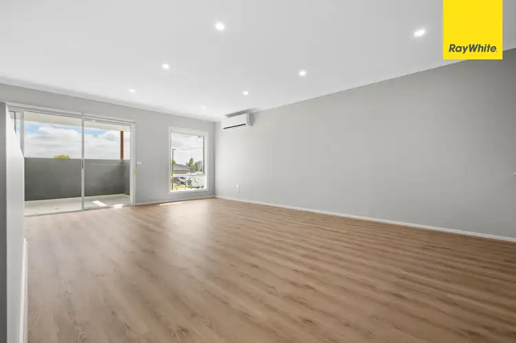 Third view of Homely house listing, 8 Calderwood Walk, Strathtulloh VIC 3338