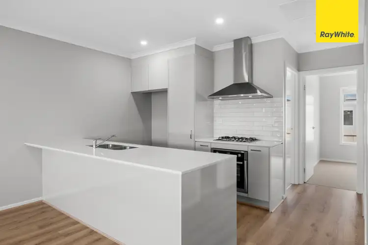 Fourth view of Homely house listing, 8 Calderwood Walk, Strathtulloh VIC 3338