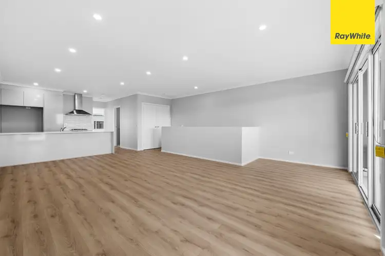 Fifth view of Homely house listing, 8 Calderwood Walk, Strathtulloh VIC 3338