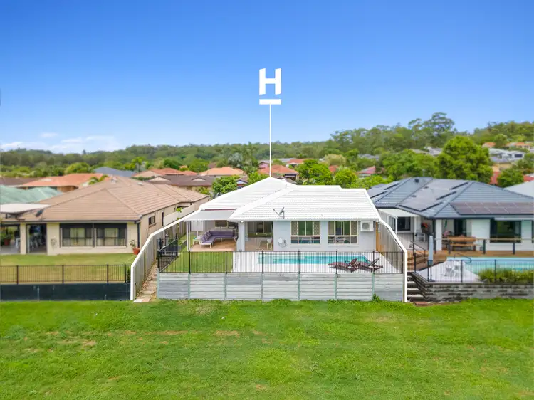 33 Tussock Crescent, Elanora QLD 4221