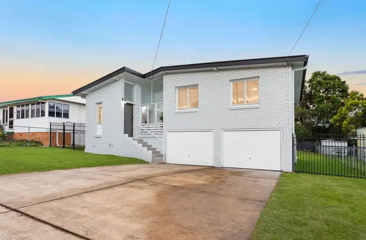 22 Robertson Road, Eastern Heights QLD 4305