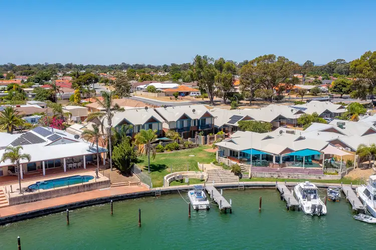 10/1 Waterside Drive, Dudley Park WA 6210