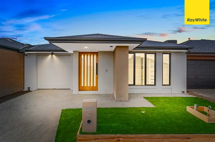 4 Bradford Street, Rockbank VIC 3335