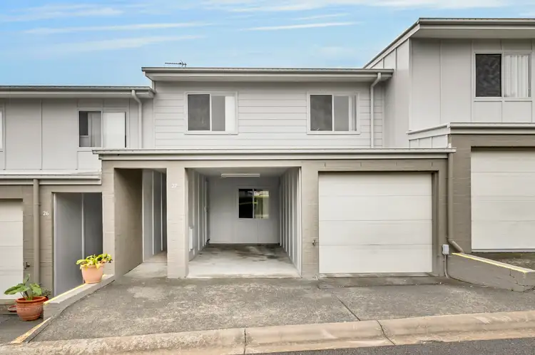 27/2 Toohey Street, Pacific Pines QLD 4211