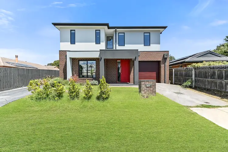 18A Dorchester Crescent
