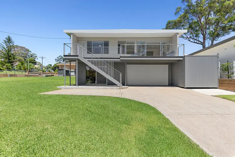 10 Sea Street, Catalina NSW 2536