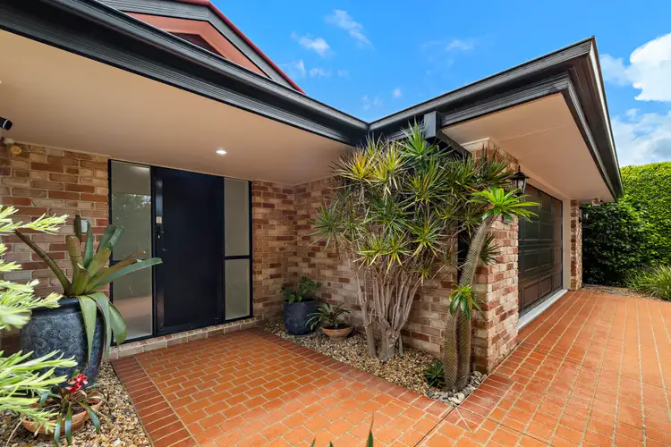 12 Poynter Street, Redland Bay QLD 4165