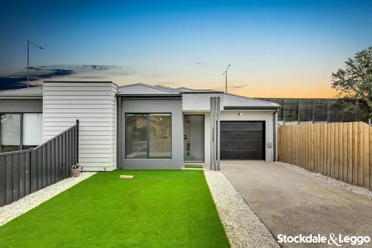 2/31 Tyquin Street, Laverton VIC 3028