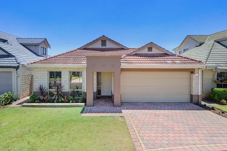 20 Pembrooke Lane, Canning Vale WA 6155