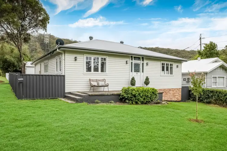 102 Wells Street, East Gosford NSW 2250
