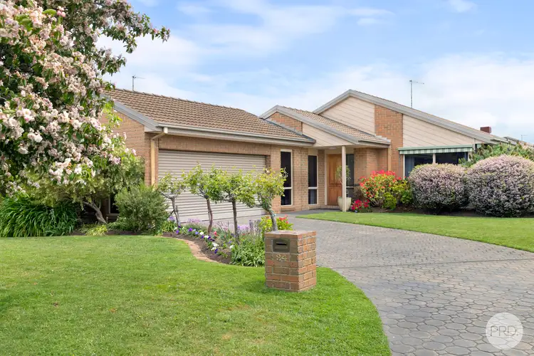 24 Caroline Street, Alfredton VIC 3350