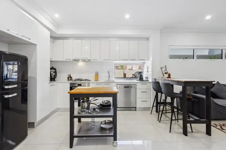 4/90 Albert Street, Osborne Park WA 6017